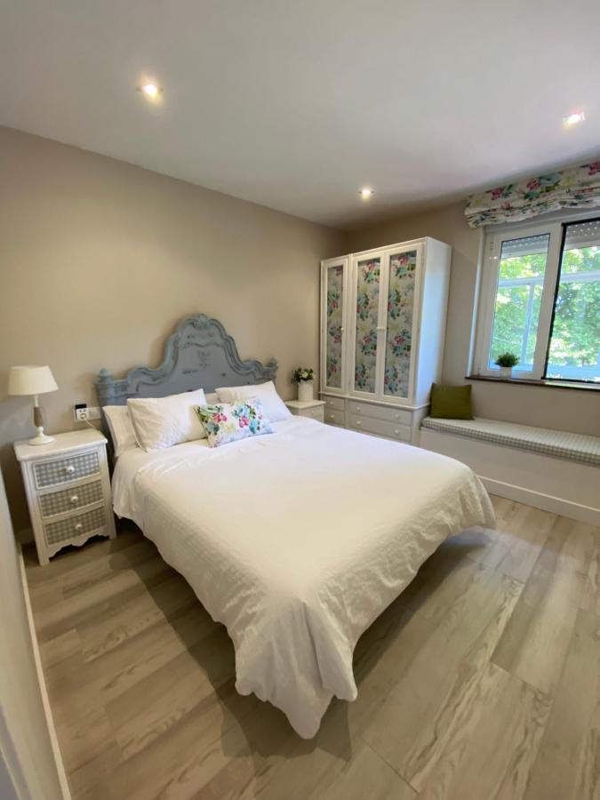 La Goleta Appartement Avilés Buitenkant foto